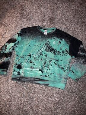 Nike ACG Teal and Black Mountain Graphic Crewneck